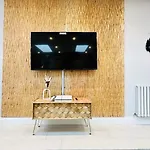 Isleworth House London By Smart Corporate Stays