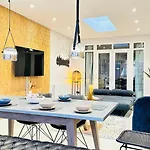 Isleworth House London By Smart Corporate Stays