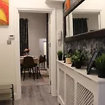 The London Spot 2 Bedroom Apartment
