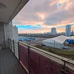 Giogio - Comfortable Stratford Flat With Stunning Views