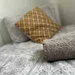 London budget Maisonette