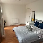 London budget Maisonette