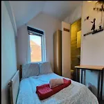 R15 Deluxe Ensuite, Kitchenette