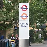 Chic 2-Bedroom Apartment In Canada Water, London - Stylish Retreat Near The River Thames