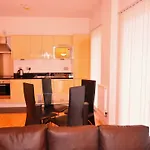 Zen Apartments - London City Airport