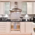 London Bridge City Apartments