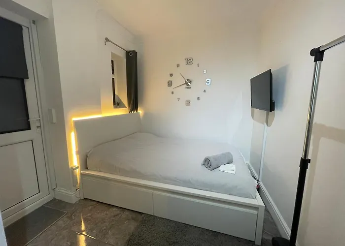 Greenwich Room