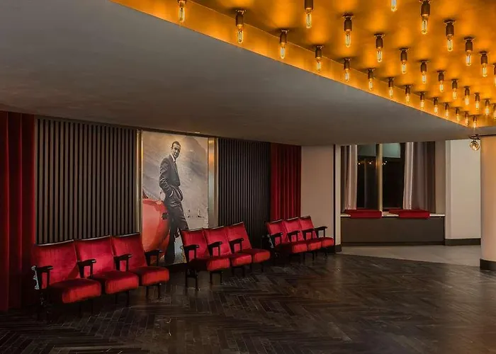 Radisson Red London Heathrow