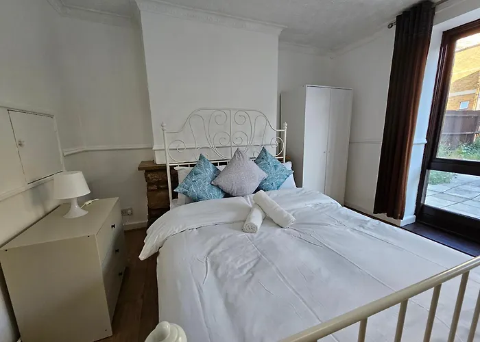 London E1 Rooms
