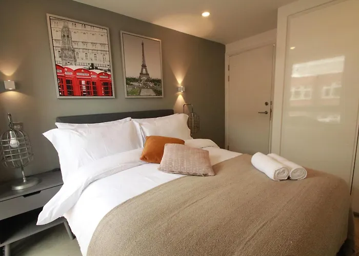 Ft6 Penthouse Apartments
