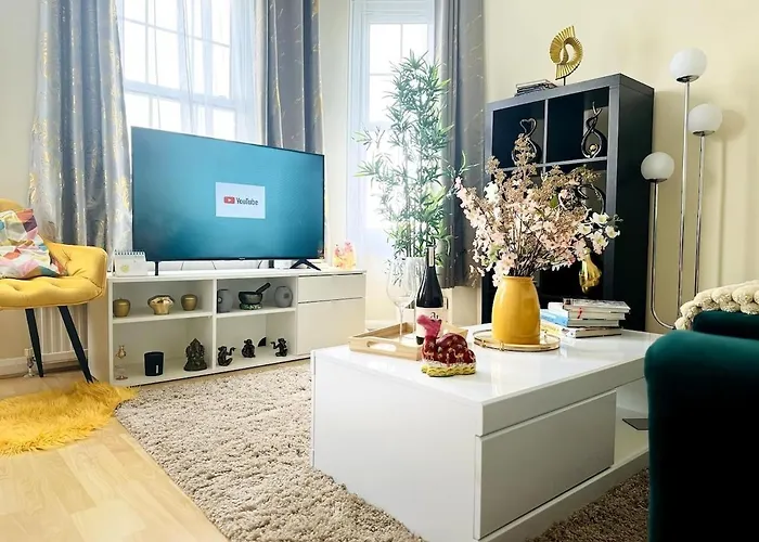 Beautiful Apartment On London Bridge!