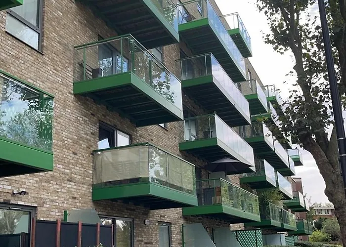 Eden Apartment