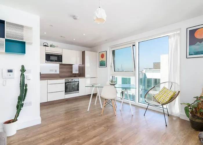 Joivy Lovely Studio Flat With Terrace In Southeast London