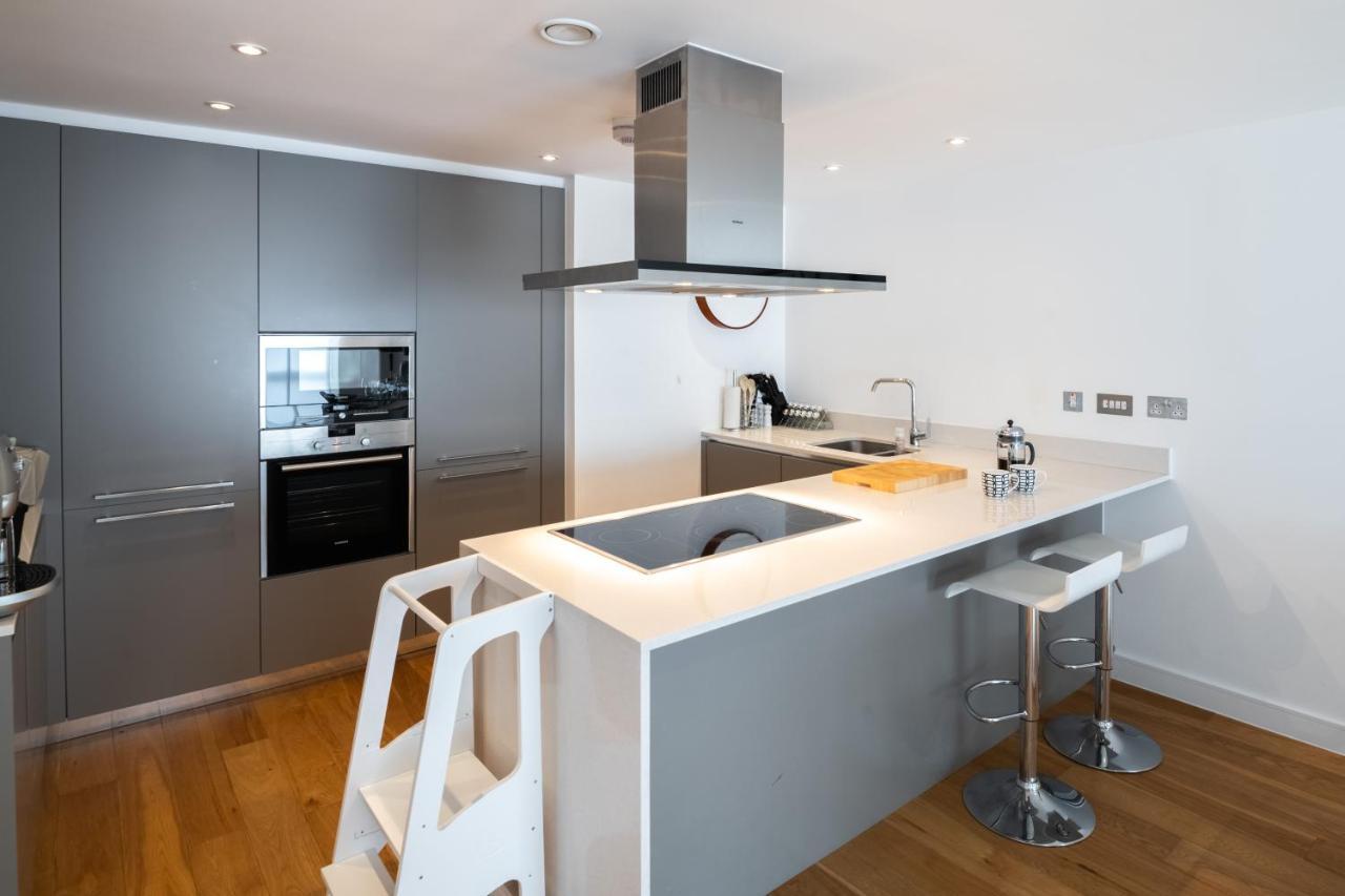 Apartment Trendy Queens Park Close To Hampstead By Underthedoormat *