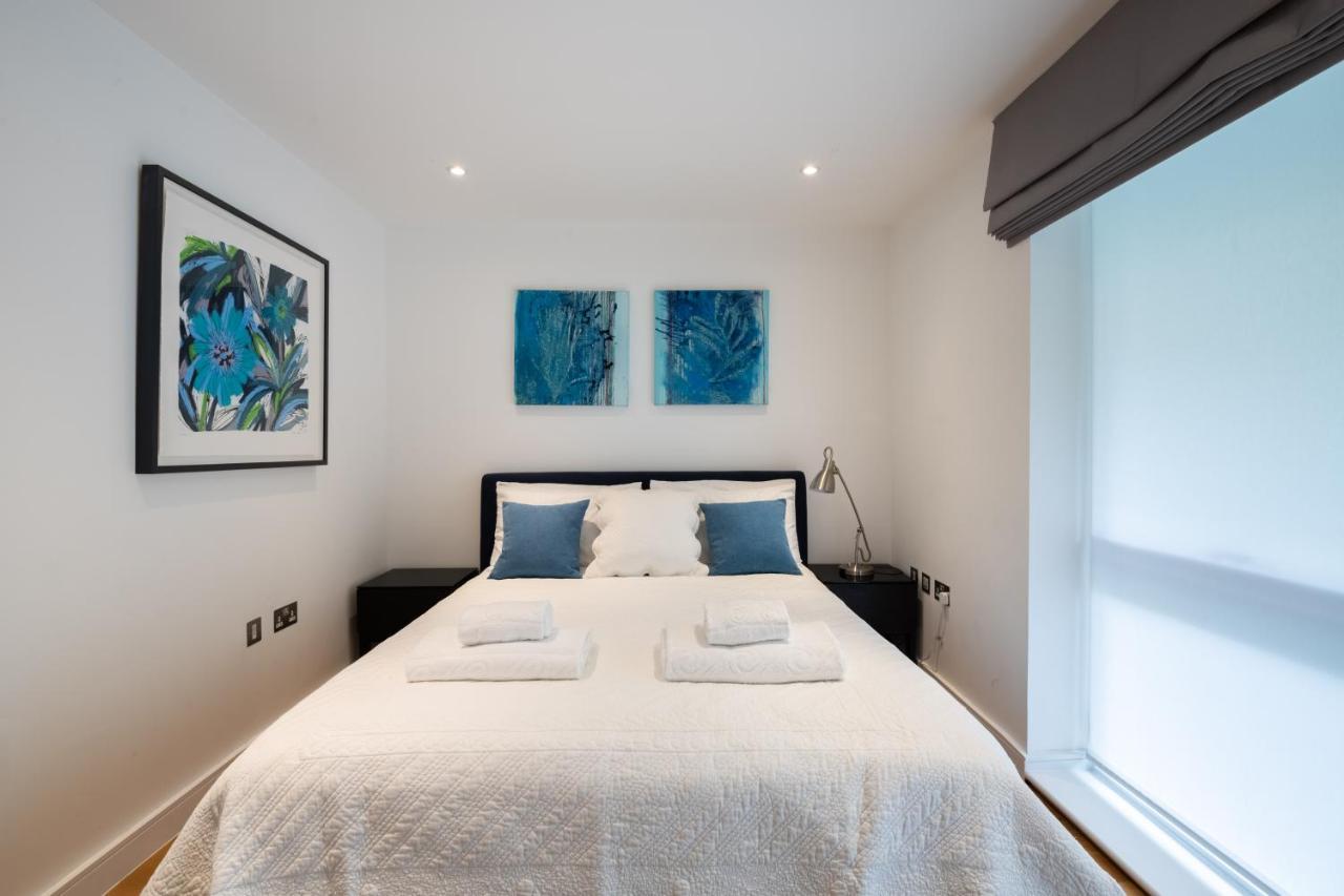 Trendy Queens Park Close To Hampstead By Underthedoormat Apartment *