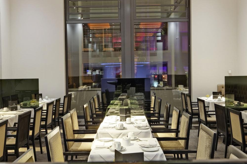 Leonardo Royal Tower Bridge Hotel London