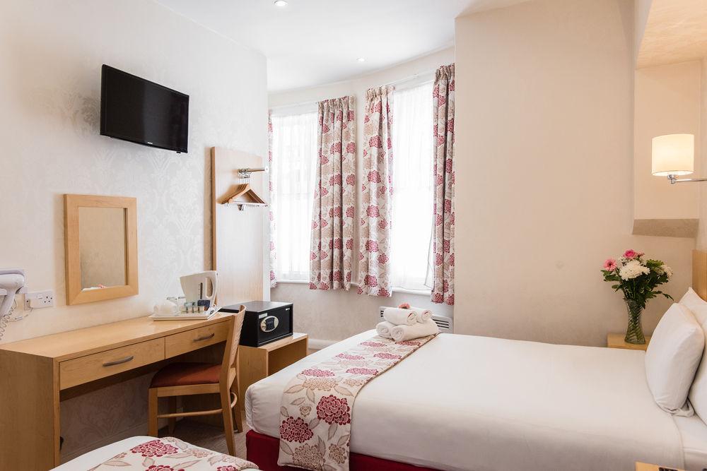 Hotel Oliver Plaza 4*