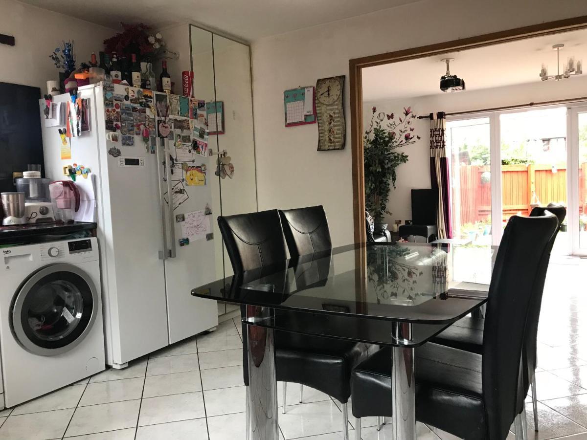 Feriehus Spacious House 15min To Canary Wharf/o2/excel/central *