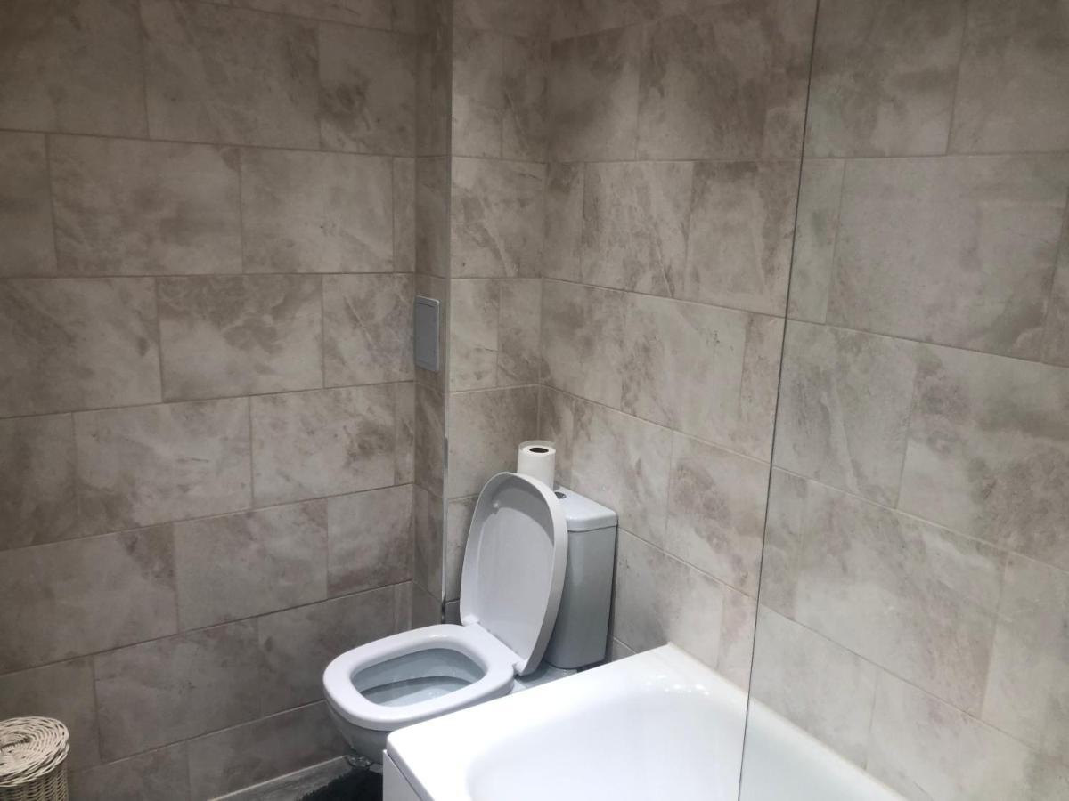 Appartement Newly Refurbished 2 Bedroom In The Heart Of Greenwich Londen