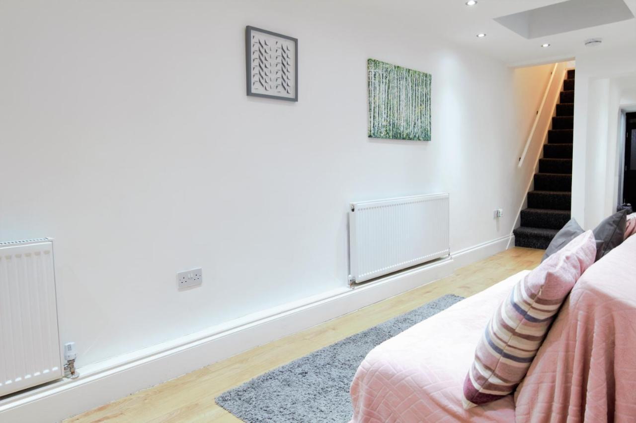 Newly Refurbished 2 Bedroom In The Heart Of Greenwich Appartement *
