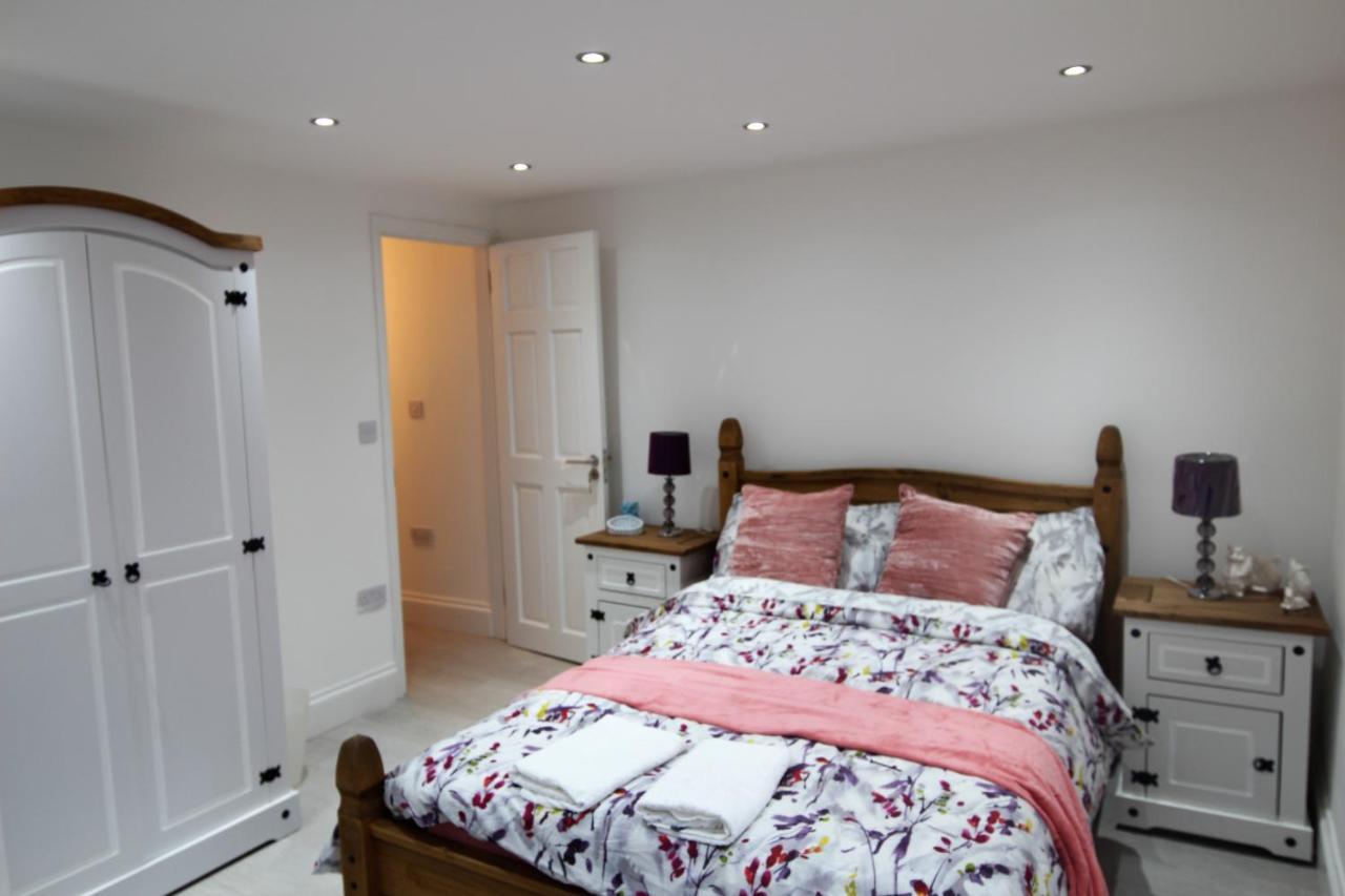 Appartement Newly Refurbished 2 Bedroom In The Heart Of Greenwich Londen