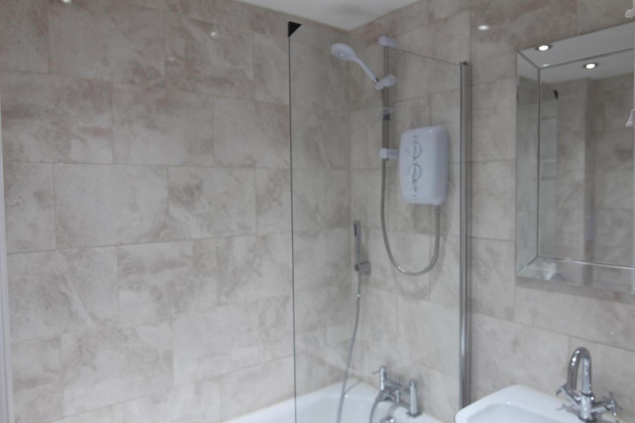 Newly Refurbished 2 Bedroom In The Heart Of Greenwich Appartement Londen