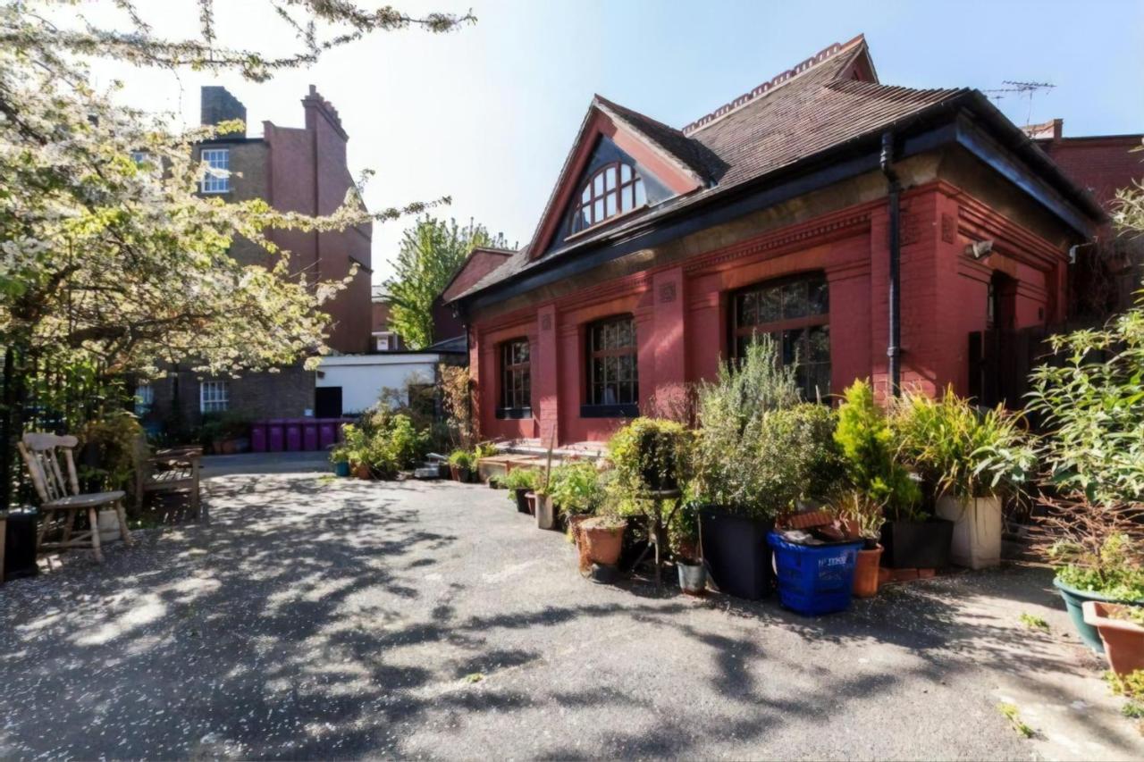 Feriehus Wash House Historic Film Location House, East London London