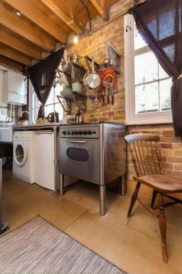 Feriehus Wash House Historic Film Location House, East London