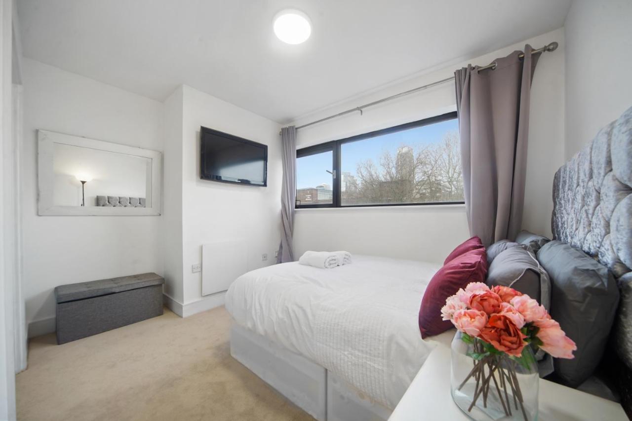 Modern 2 Bed By Tower Bridge Bridge Apartment