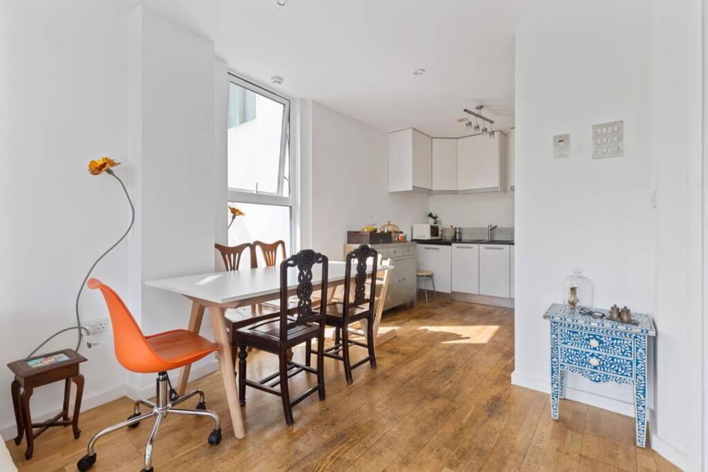 Stunning 1 Bed Canal View - Bethnal Green - Apartment