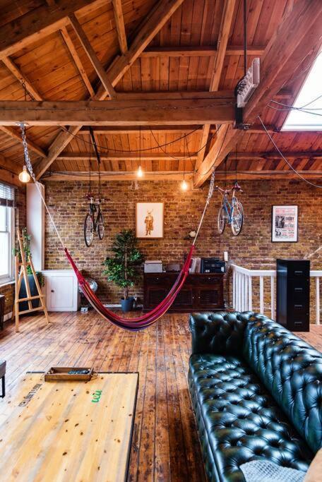 Penthouse Loft With Roof Terrace Not For Events Or Parties Appartement *