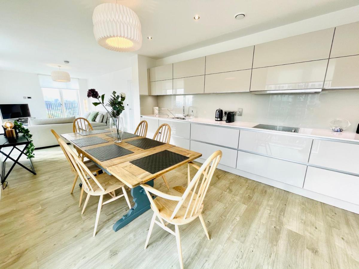 Panoramic Park And Penthouses Retreat Lejlighed London