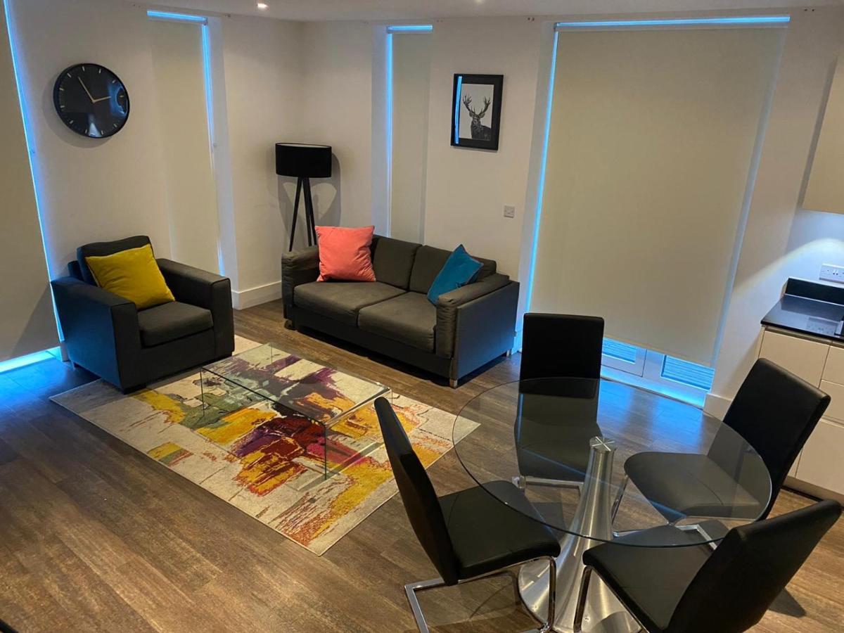 High View Two Bedroom In Woolwich * Londen
