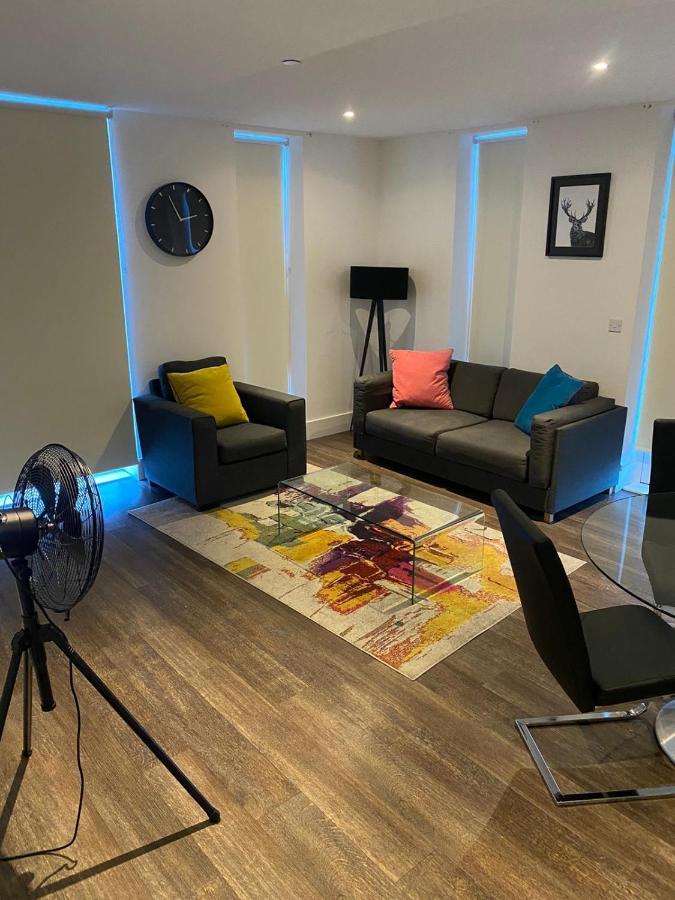 High View Two Bedroom In Woolwich Appartement