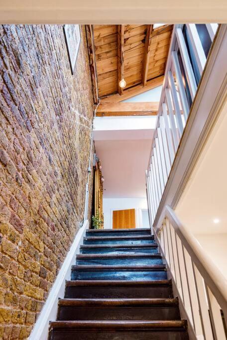 Penthouse Loft With Roof Terrace Not For Events Or Parties Londres