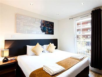 Staycity Greenwich High Road 3*