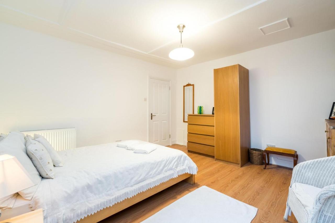 Apartment New Stylish 1 Bedroom Flat With Garden