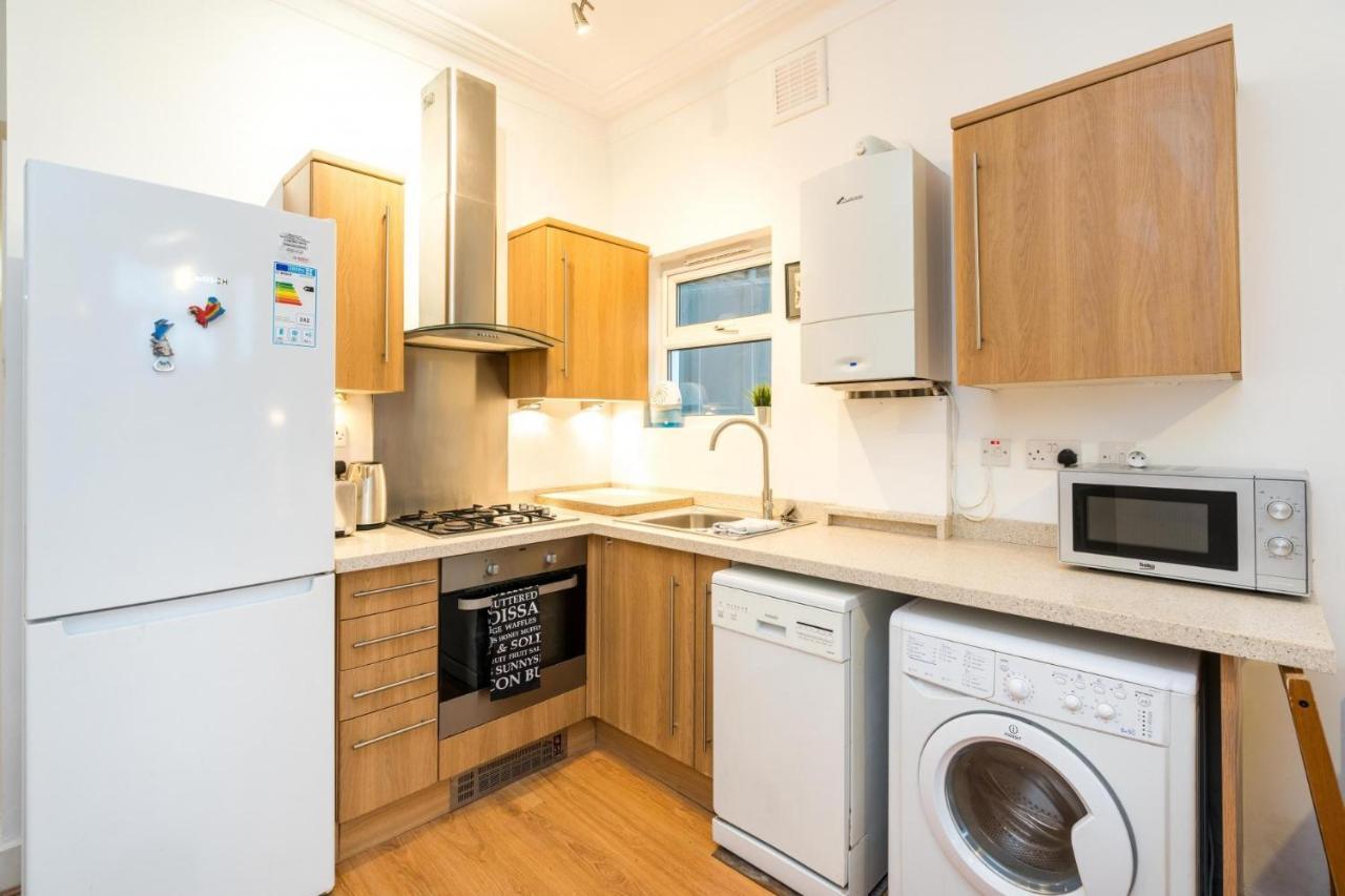 New Stylish 1 Bedroom Flat With Garden Apartment