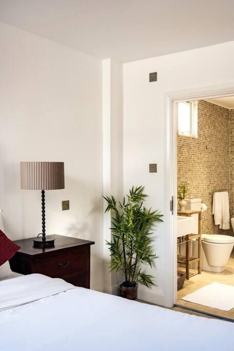 Penthouse Loft With Roof Terrace Not For Events Or Parties Appartement