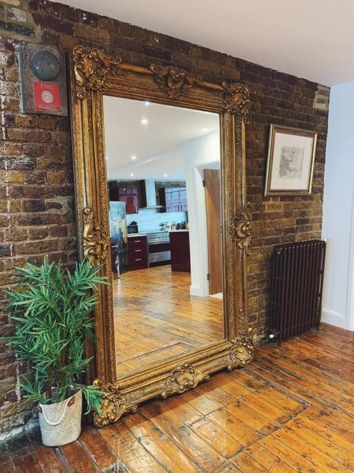 Appartement Penthouse Loft With Roof Terrace Not For Events Or Parties *