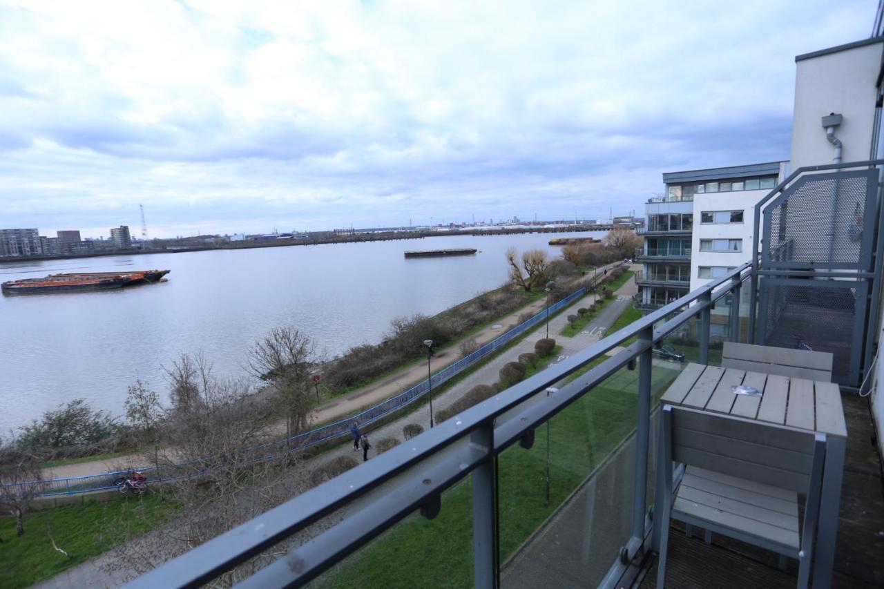 Lovely 2 Bed 2 Toilet Hill House River View *