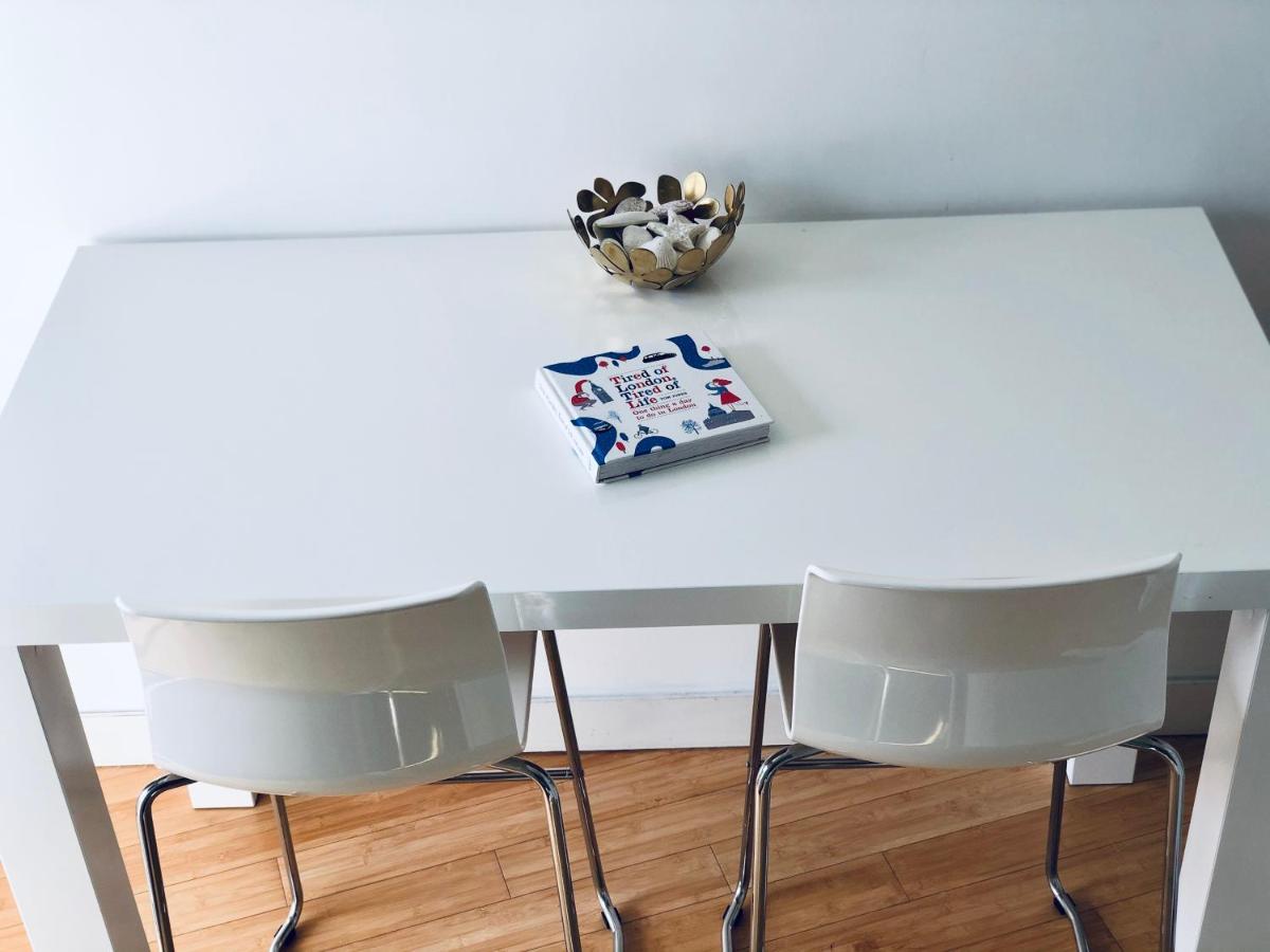 Double With Private Balcony Homestay London