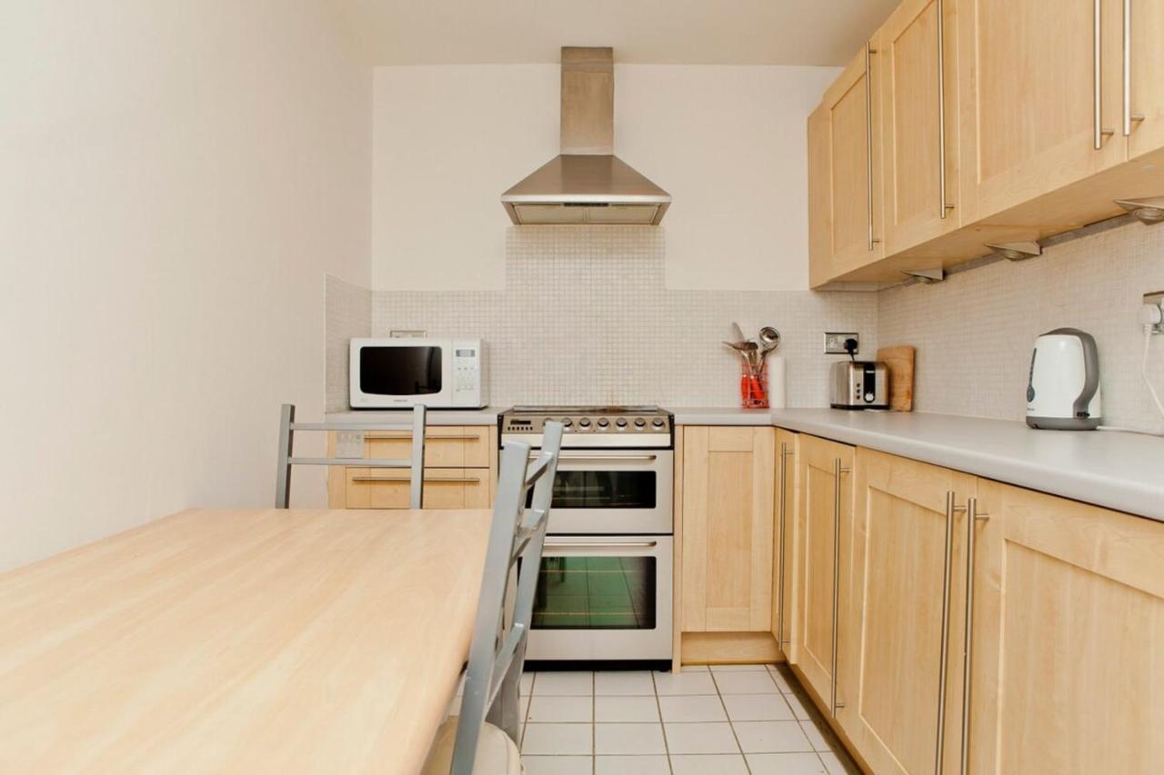 Warm East Sleeps 4 * Londra