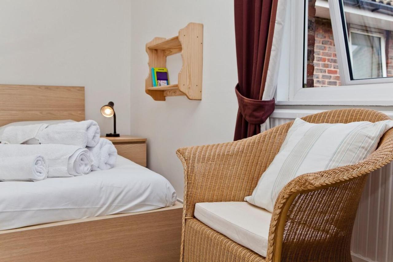 Warm East Sleeps 4 Appartamento Londra