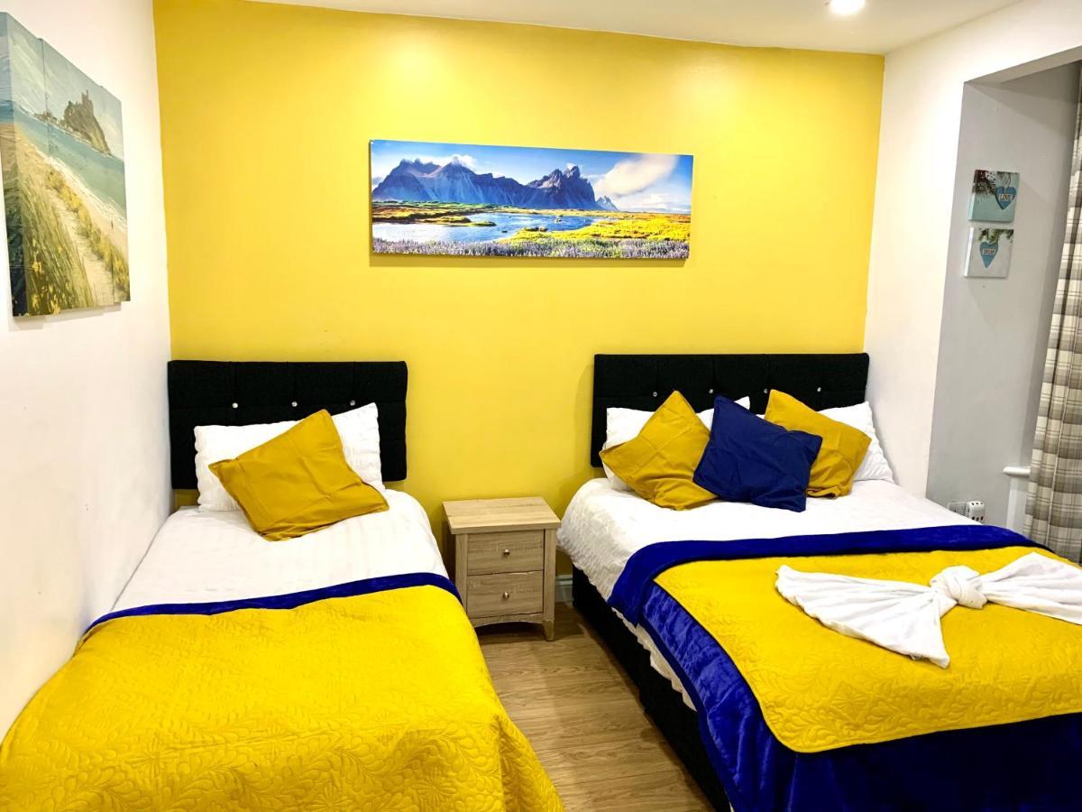 2 Bedroom Apartment, Kitchen, Reception And Private Garden Lejlighed London