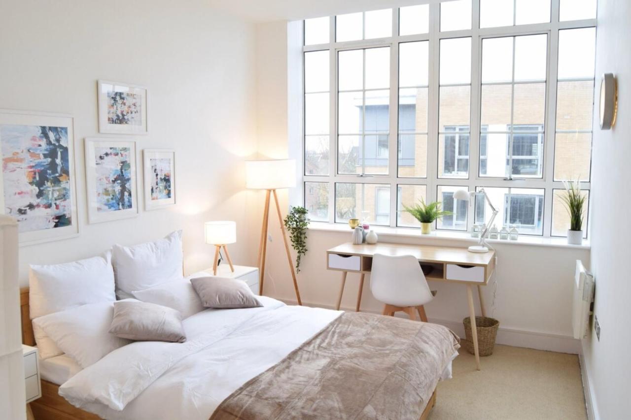 Bright Warehouse Conversion In Buzzing Peckham *