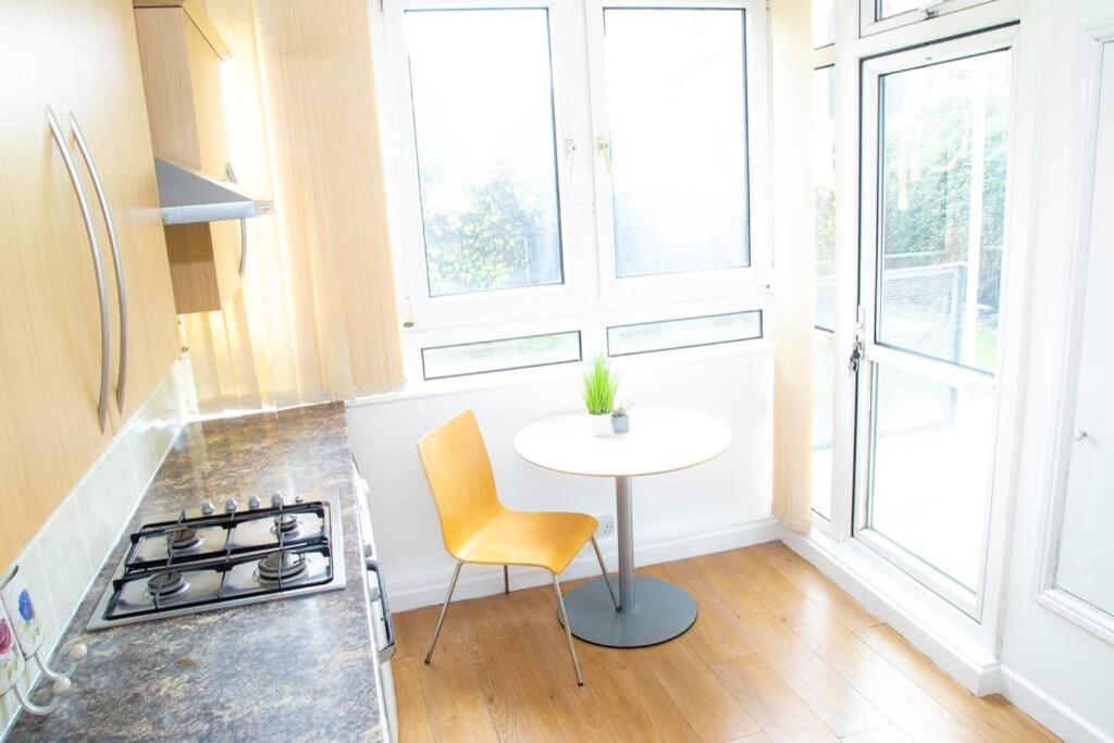 Lejlighed Shoreditch Hoxton Large 3 Bed Garden Flat Free Parking Aor Only London