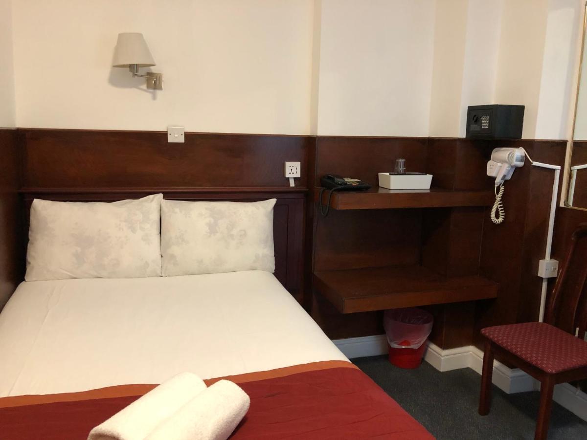 Plaza 3* London