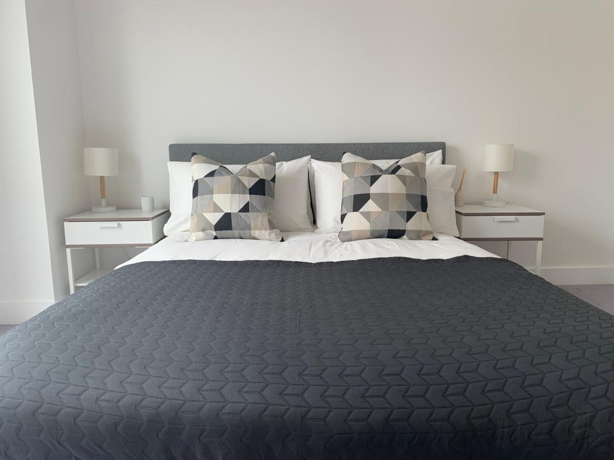 Blackwall Apartment London