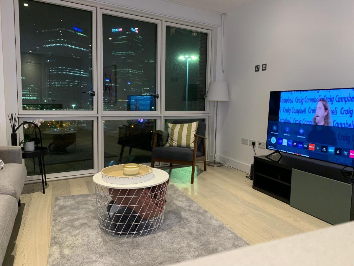 Apartment Blackwall London